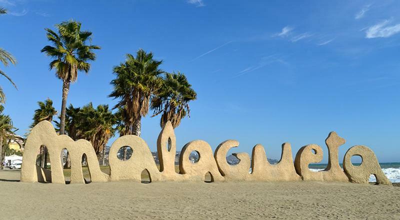 Apartamento Malagueta Playa マラガ エクステリア 写真