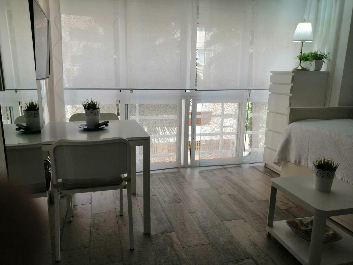 Apartamento Malagueta Playa マラガ エクステリア 写真
